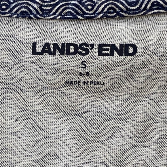 Lands' End Blue Boxy Short Sleeve T-Shirt Shades of Blue Wavy Print Size Small - Picture 3 of 8